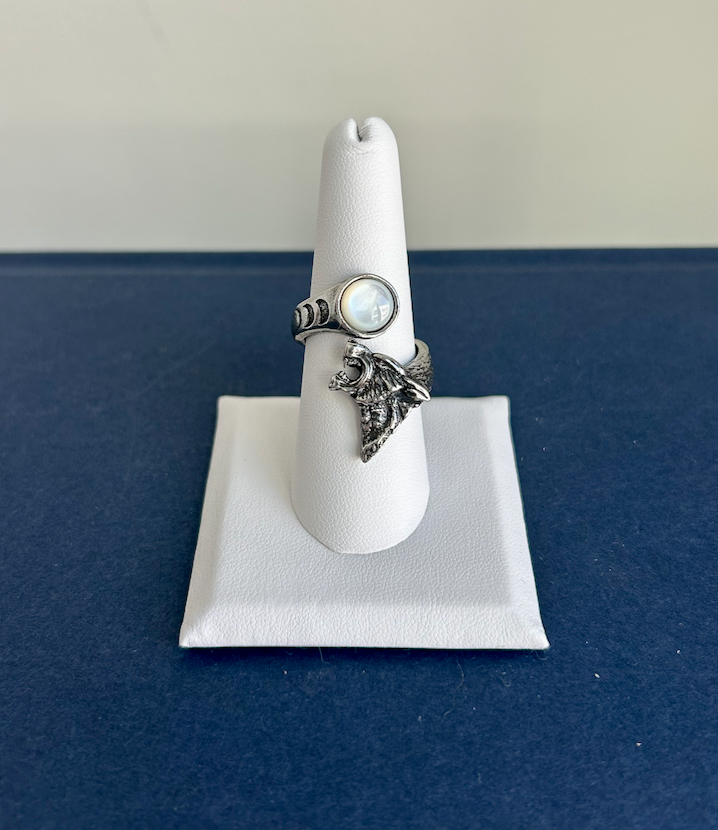 Moonfang Ring