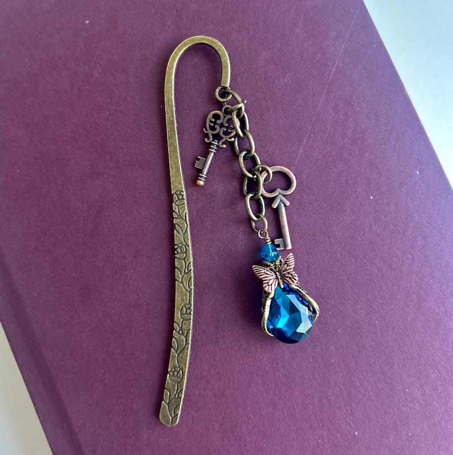 Butterfly’s Secret – Crystal & Keys Charm Bookmark