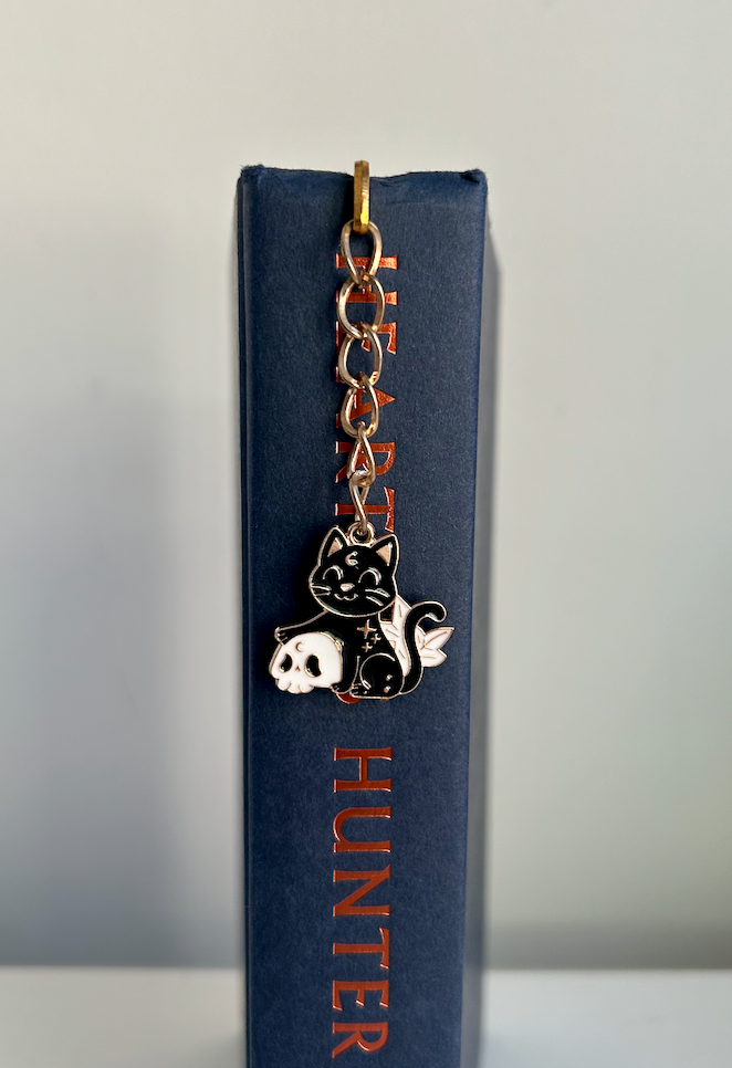 Skull Cat β Witchy Familiar Charm Bookmark