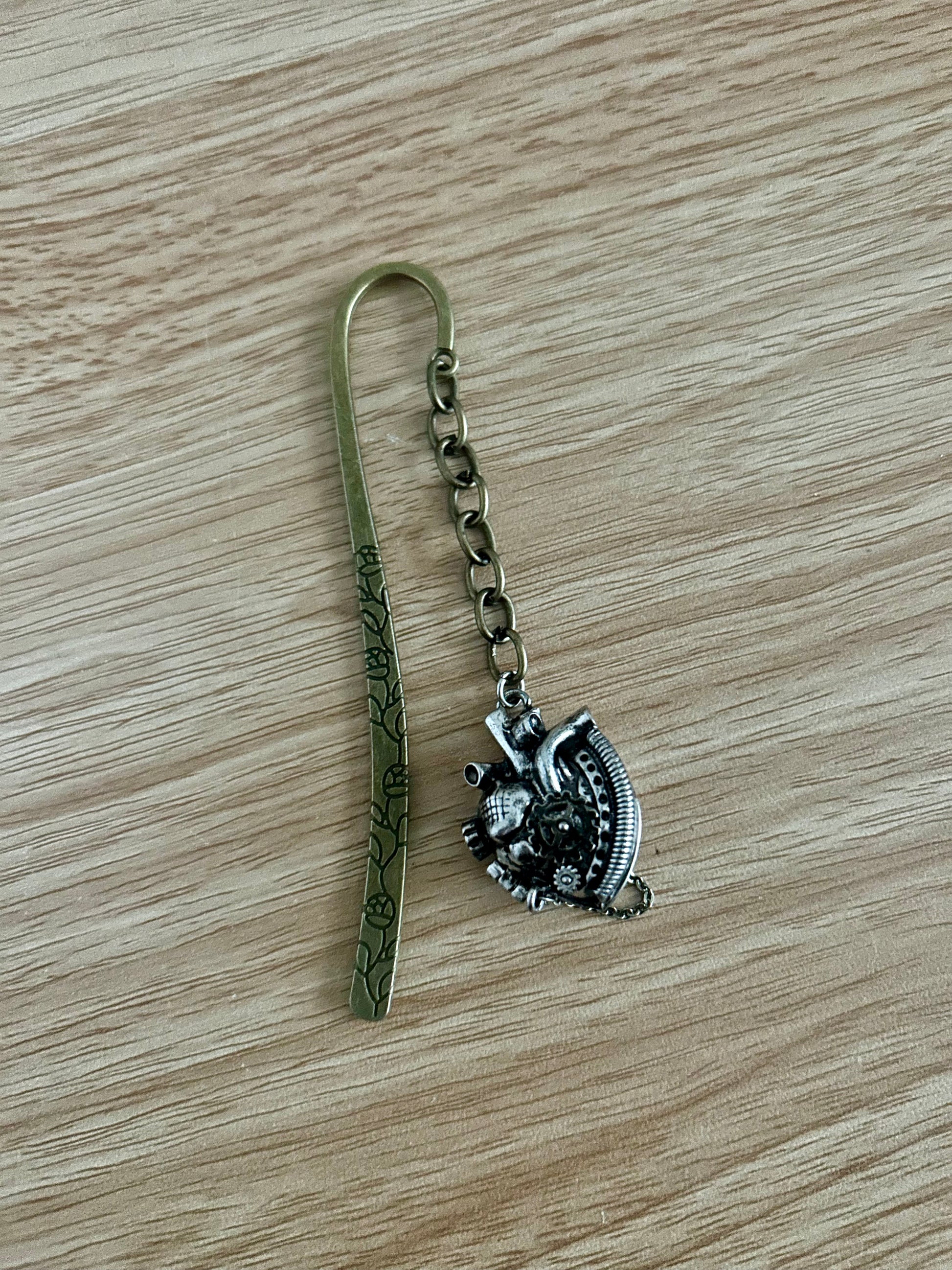 Steampunk Heart Locket - Charm Bookmark-1