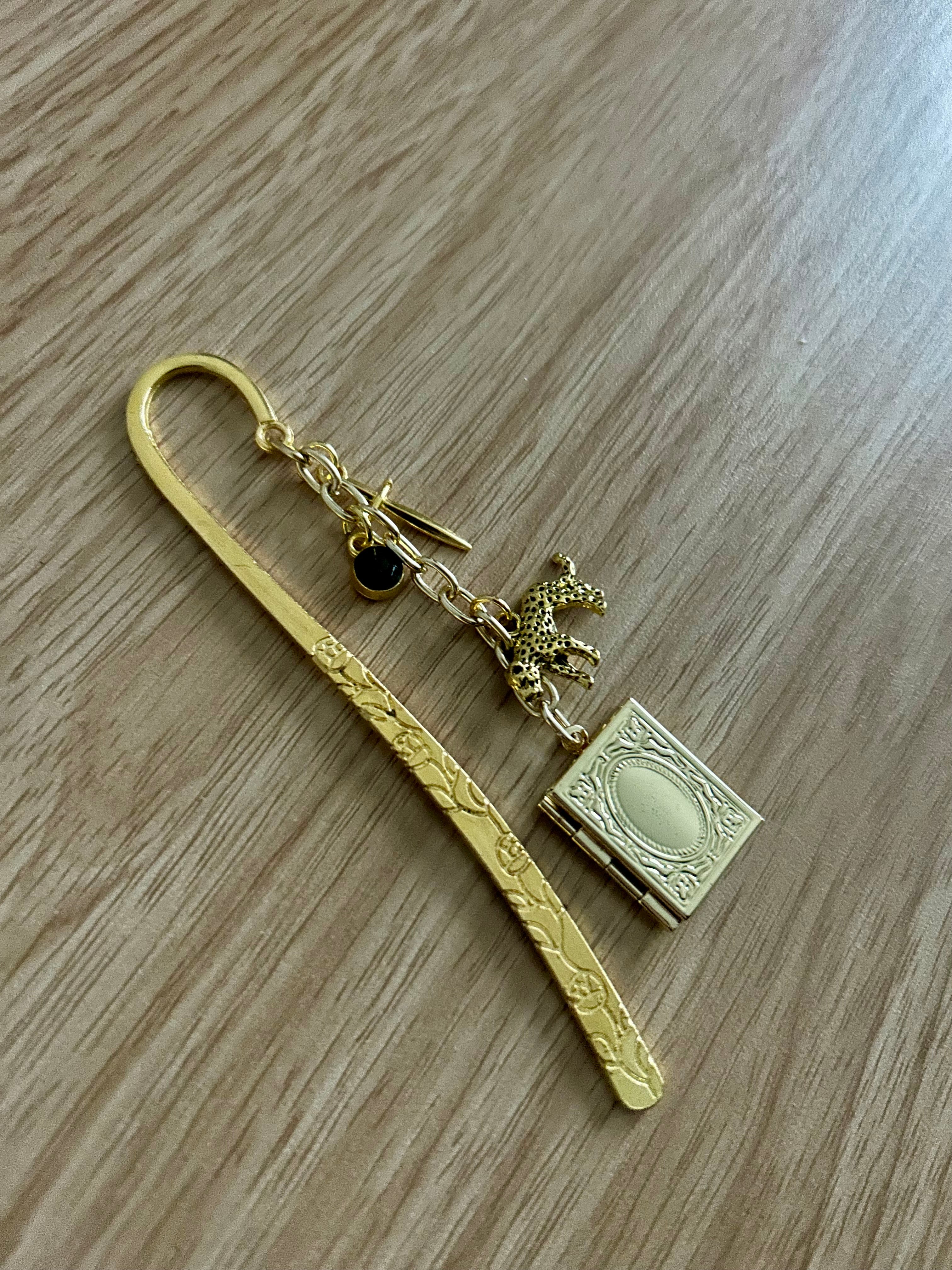 Lysandra - TOG Inspired Charm Bookmark