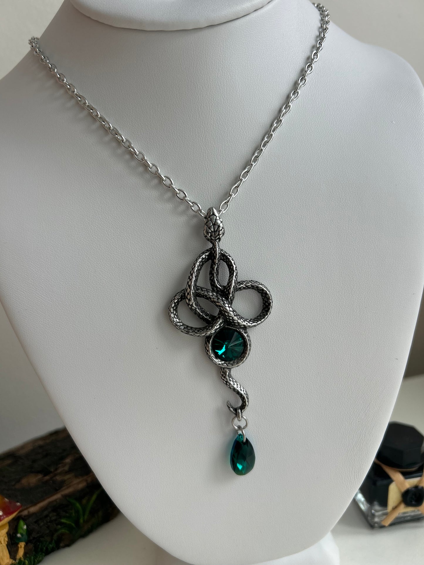 Serpent's Ambition Necklace