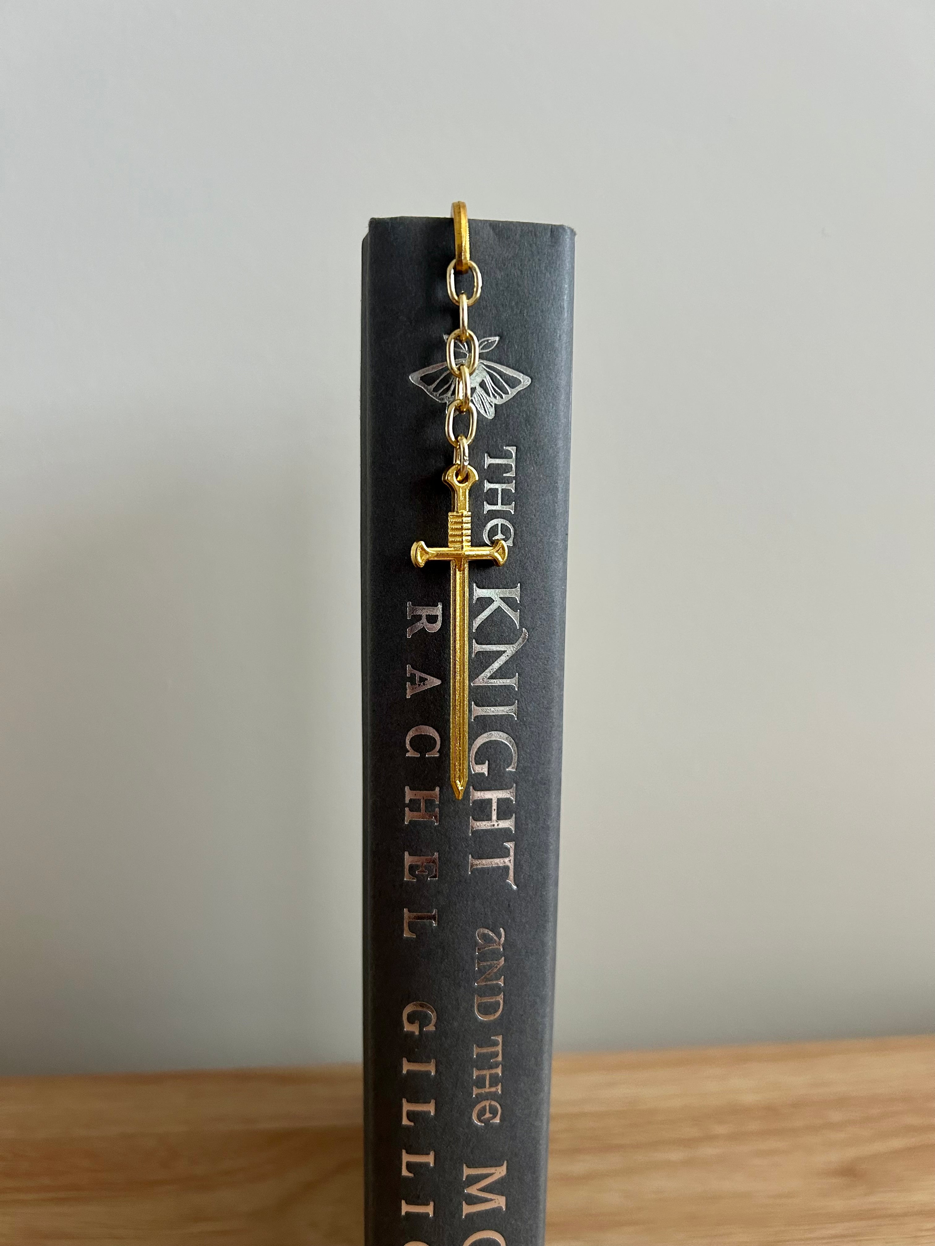 Bladewarden – Sword Charm Bookmark-zoom-3