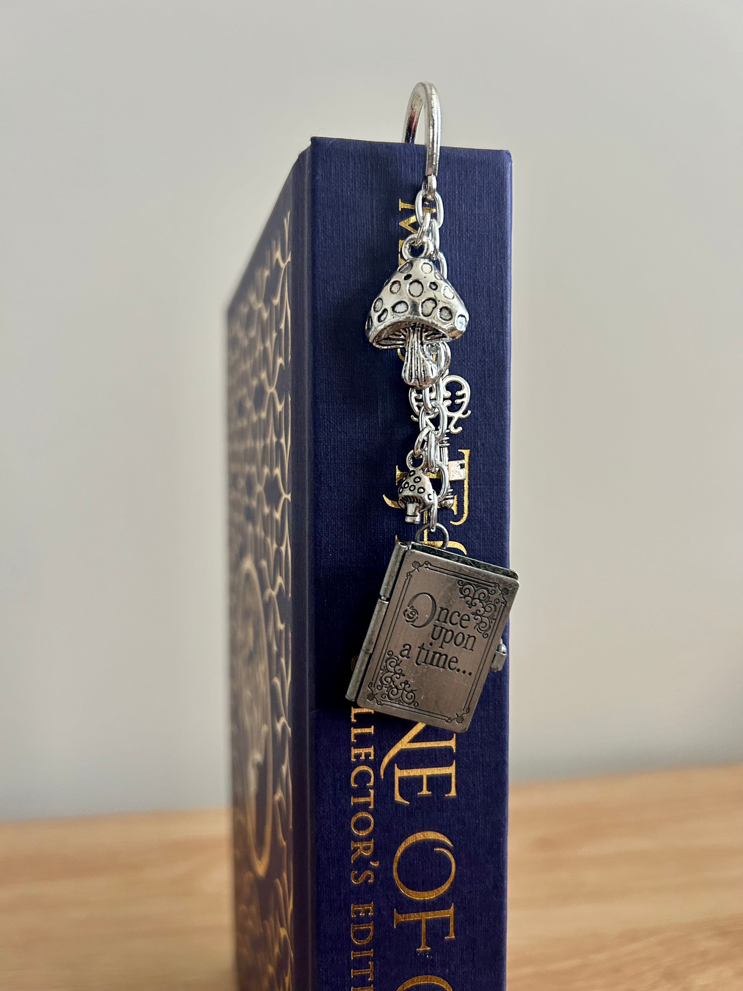 Once Upon A Time – Fairytale Charm Bookmark-zoom-2