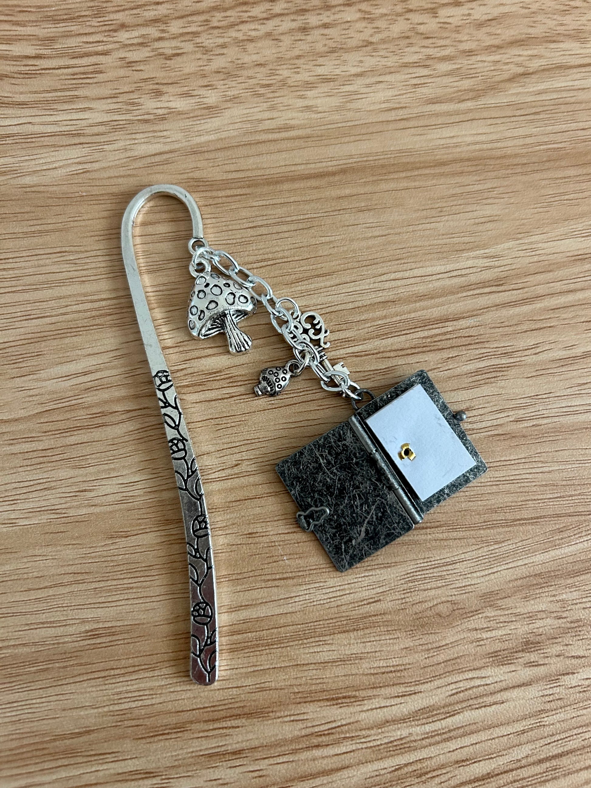 Once Upon A Time – Fairytale Charm Bookmark-3