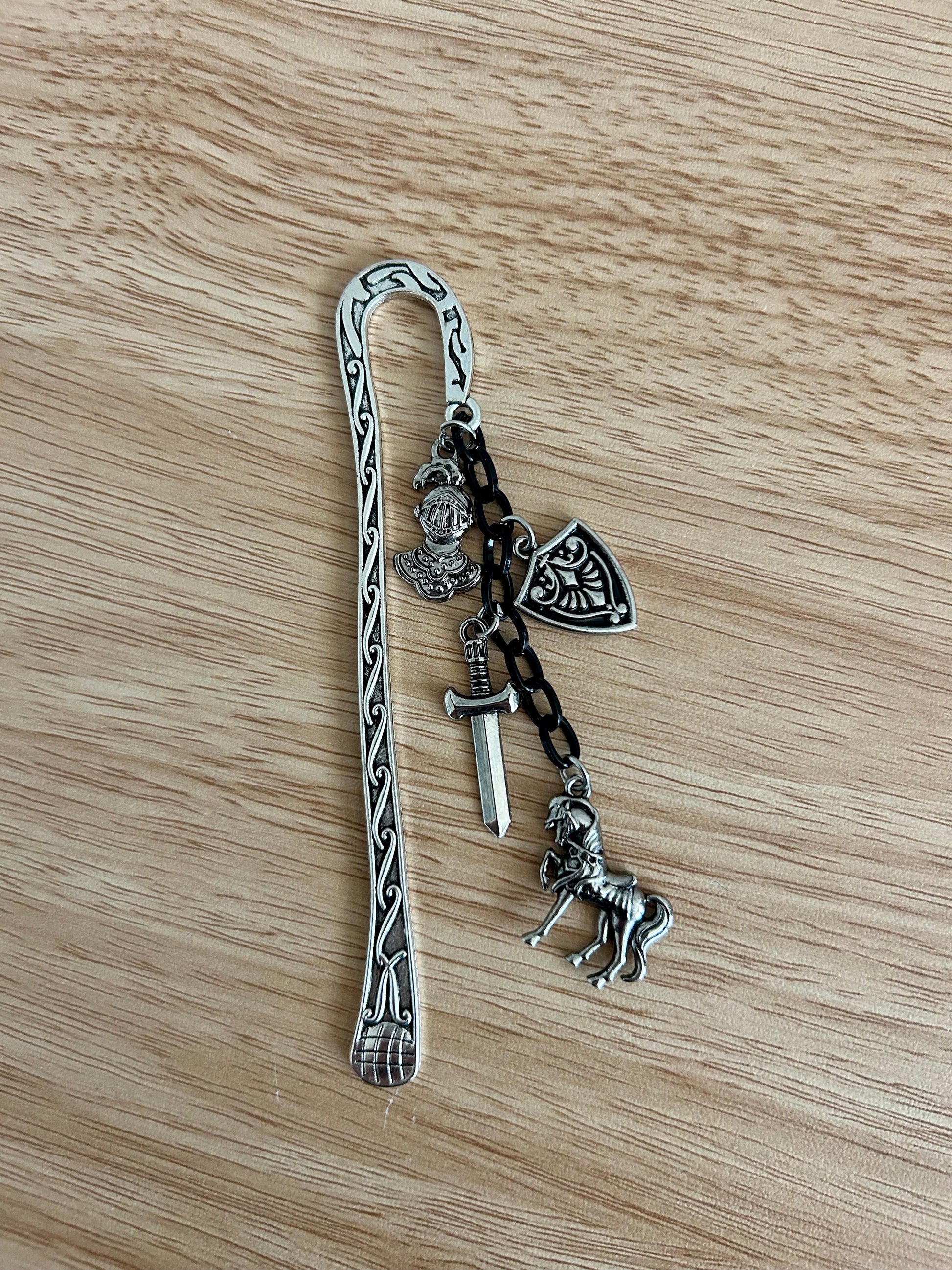 Silver Knight – Medieval Fantasy Charm Bookmark-1