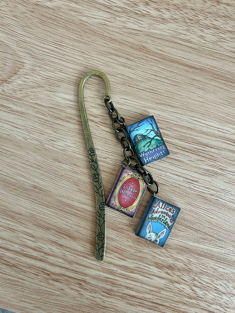 The Classics – Mini Novel Charm Bookmark-zoom-
