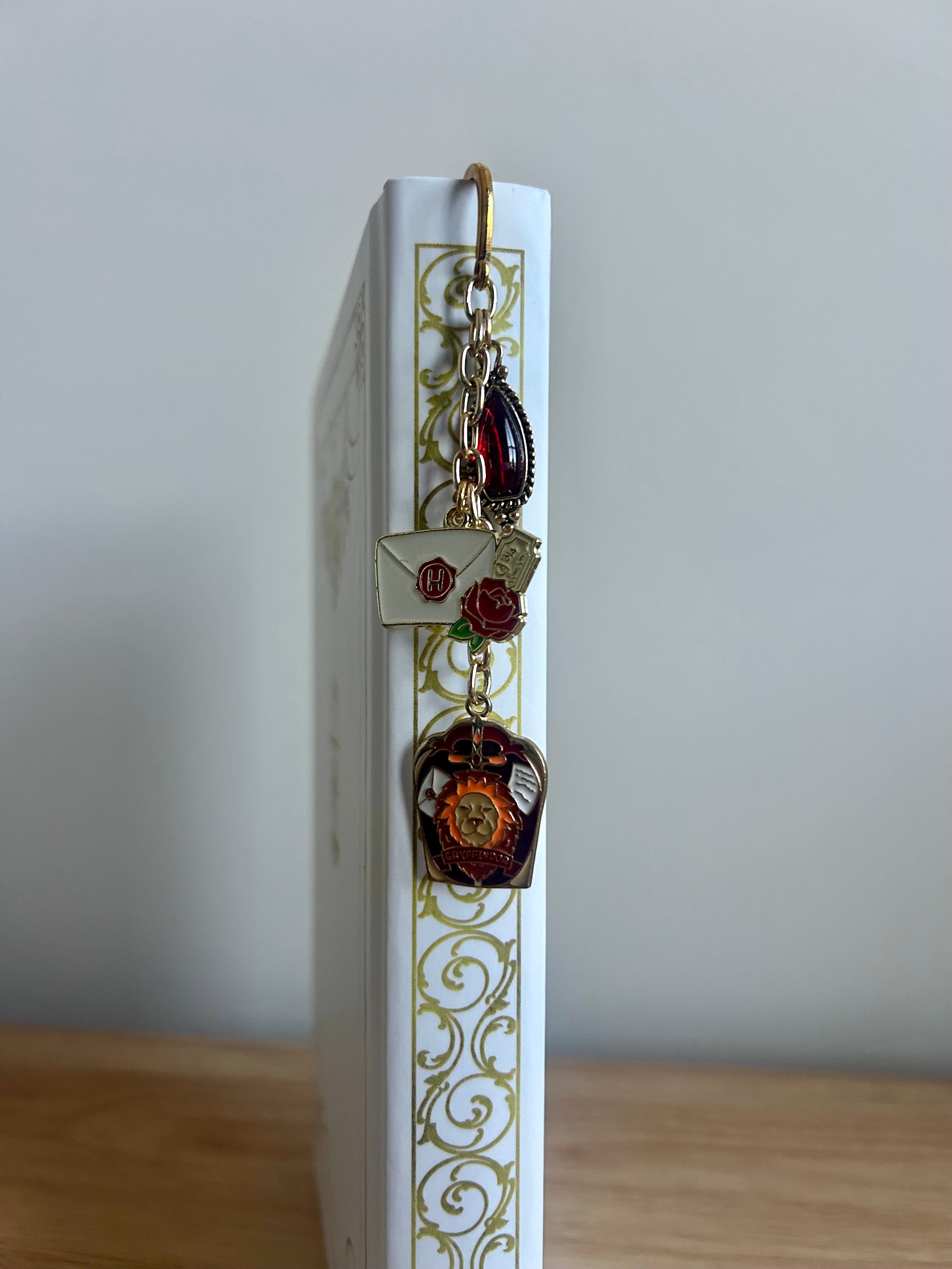 House of Bravery - Wizard House Bookmark-zoom-2