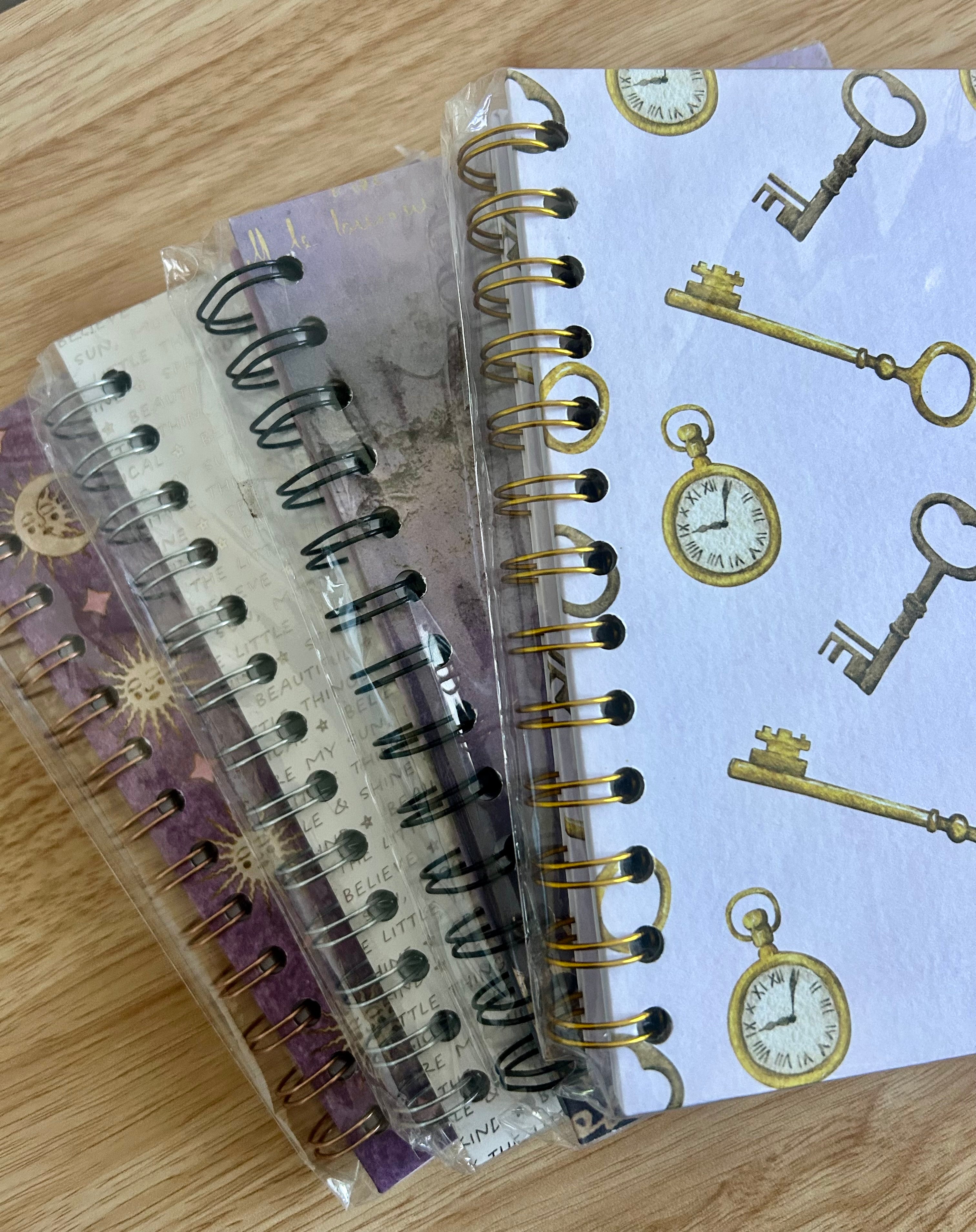 5x7 Romantasy Reading Junk Journal-zoom-1