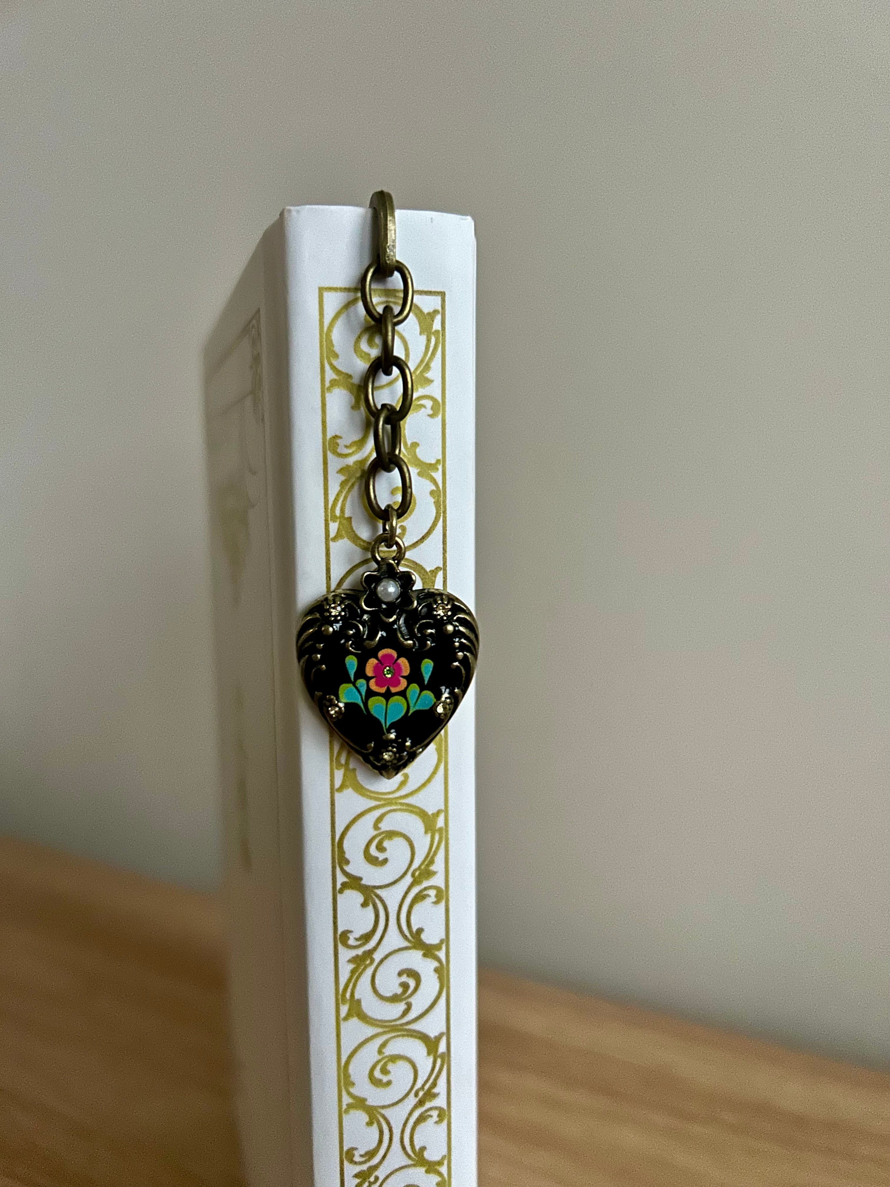 Vintage Bloom Heart Bookmark