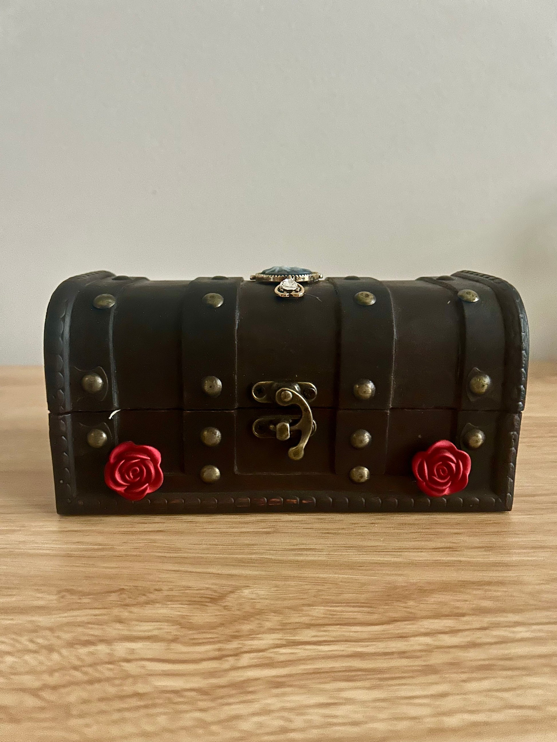 The Alchemist’s Chest - Trinket Chest with Potions-3