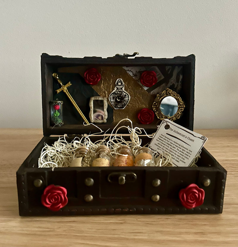 The Alchemist’s Chest - Trinket Chest with Potions-zoom-