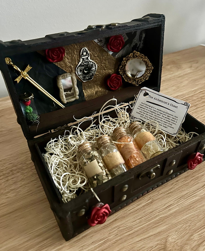 The Alchemist’s Chest - Trinket Chest with Potions-zoom-