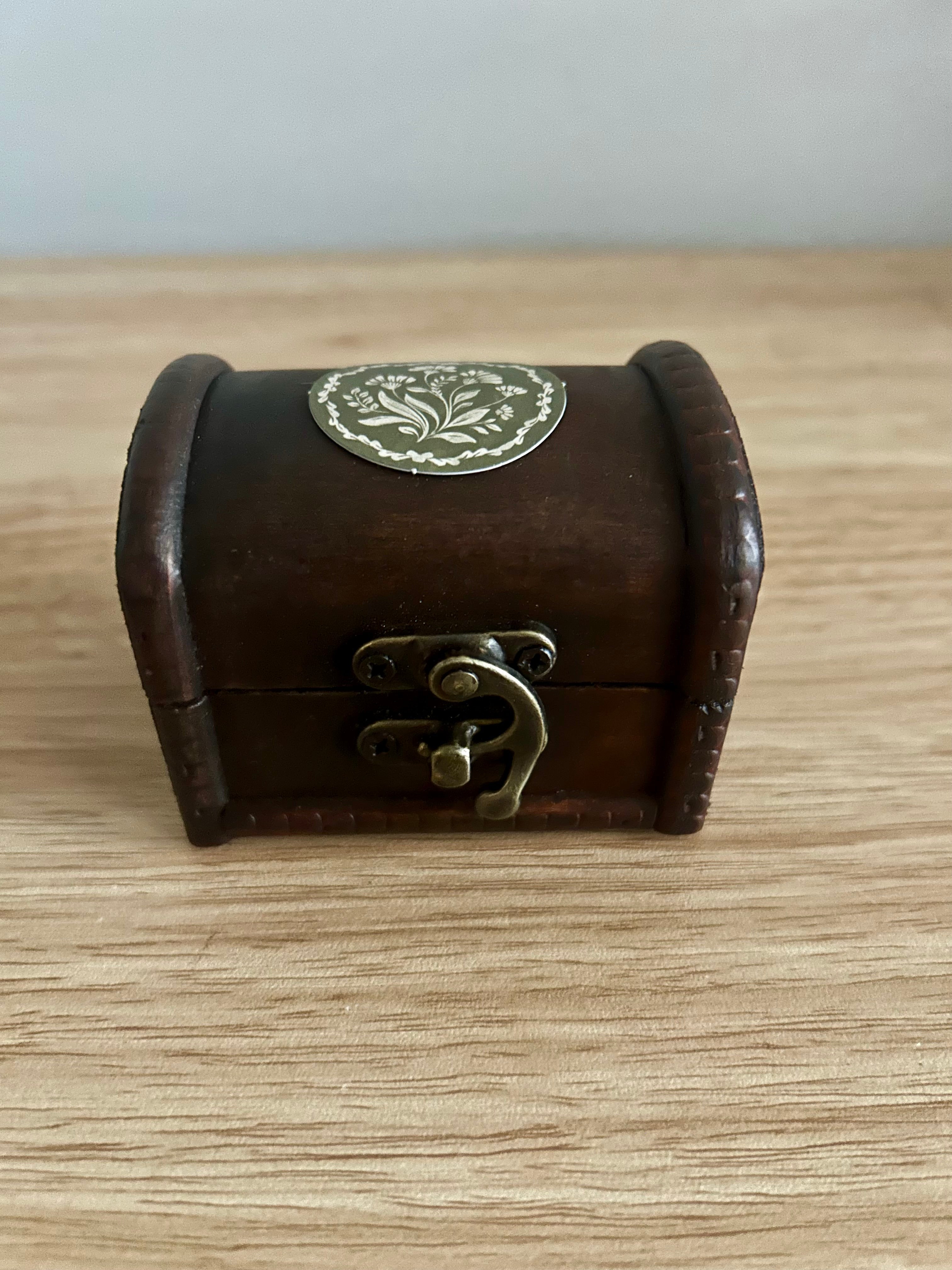 The Little Gardener’s Secret Chest-zoom-3