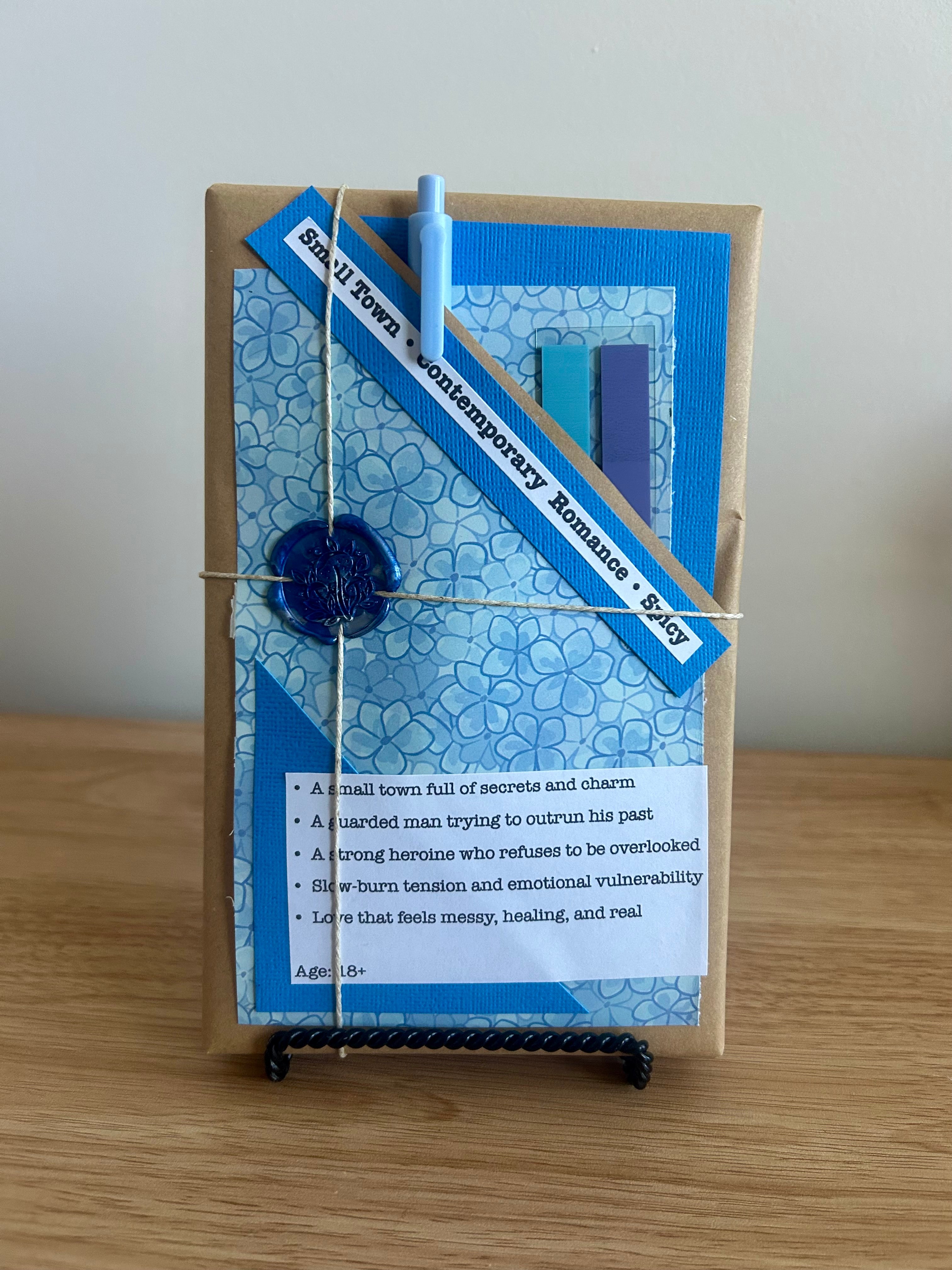 Small Town • Contemporary  Romance • Spicy - Blind Date Book-zoom-1