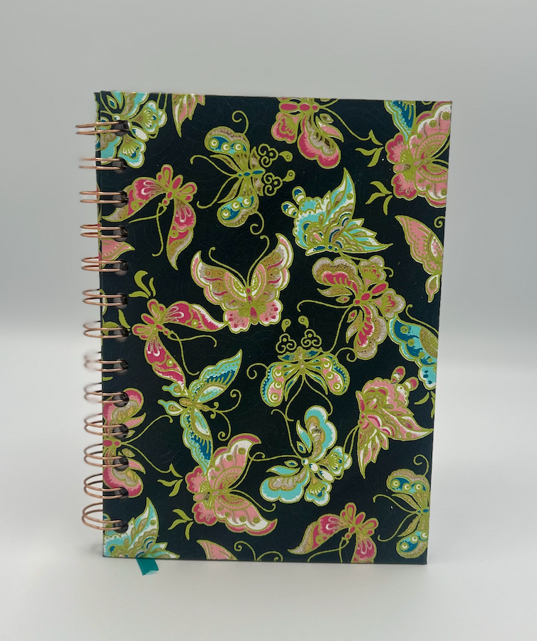 Flutterleaf - 5x7 Floral Reading Junk Journal