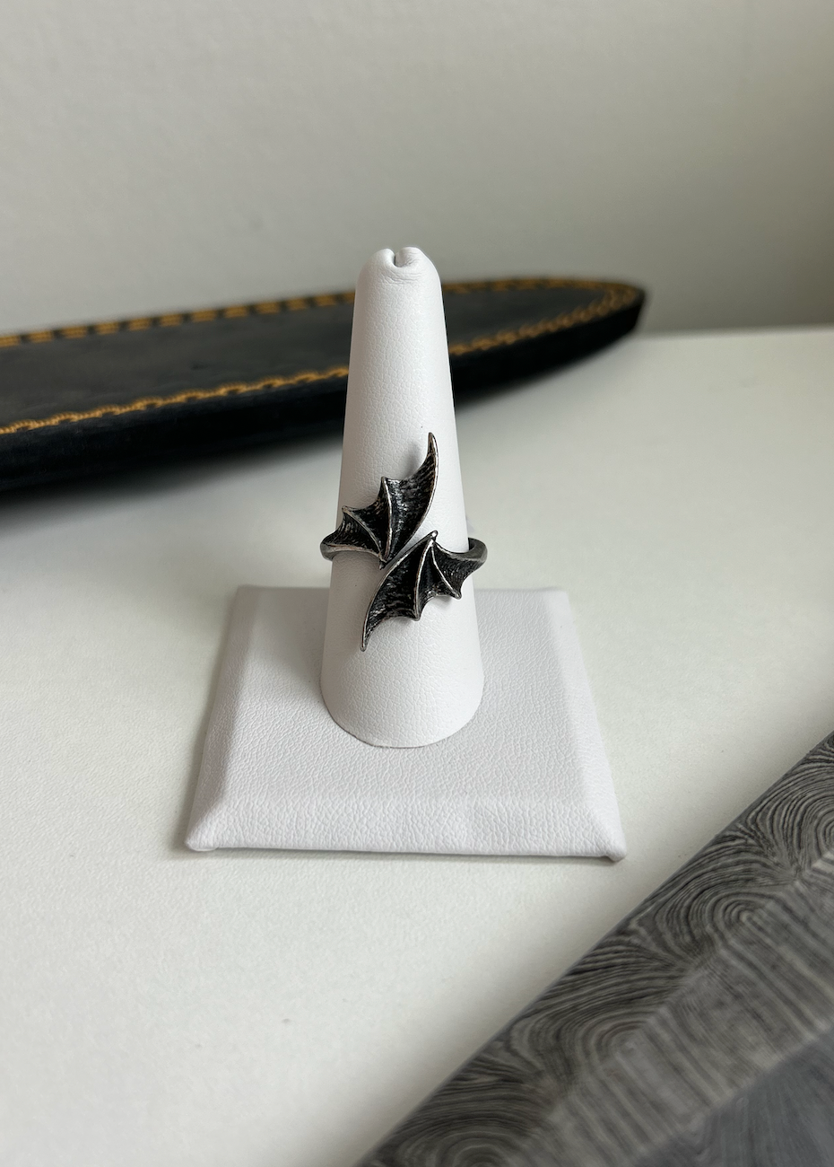 Batwing Bind Ring