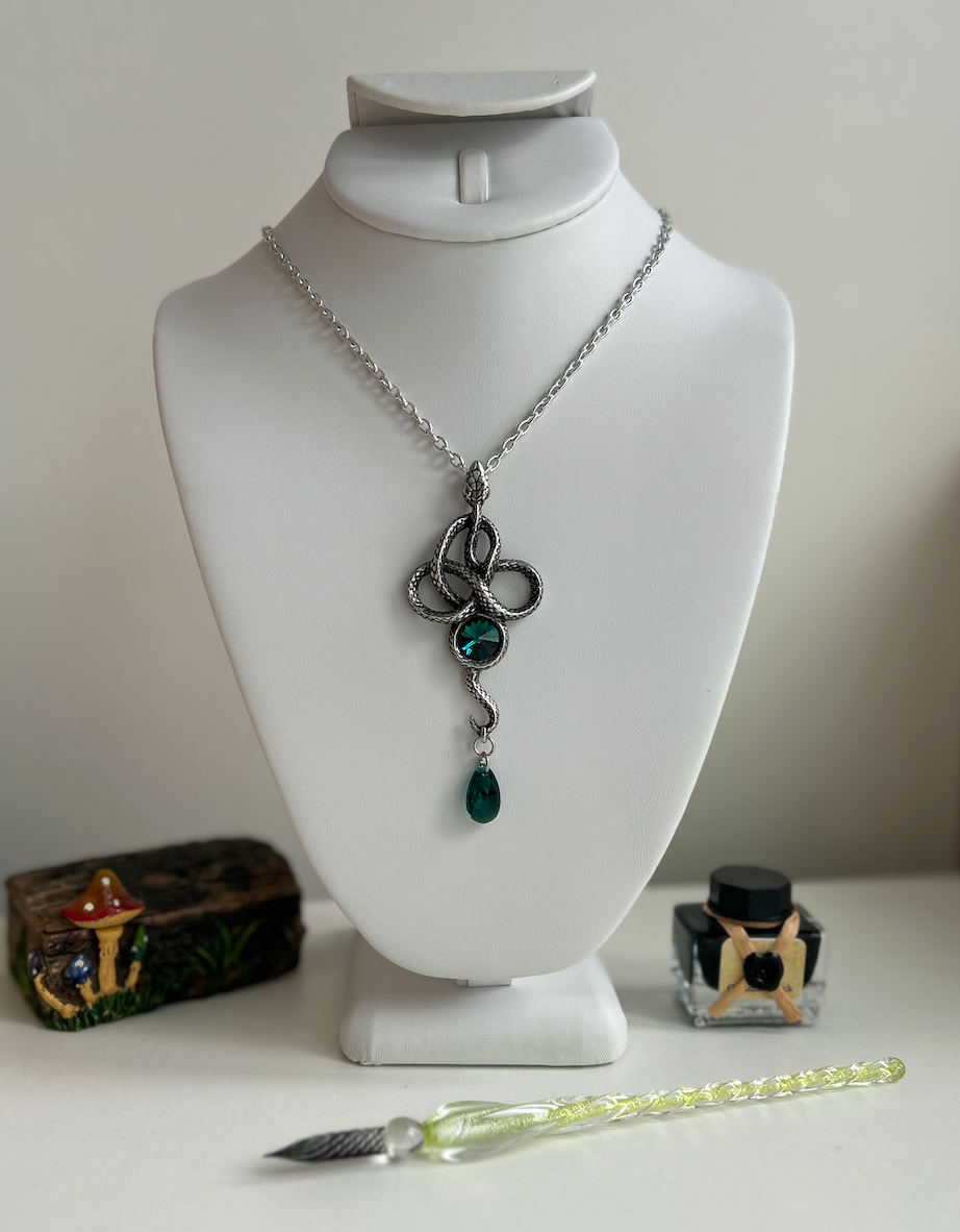 Serpent's Ambition Necklace-zoom-2