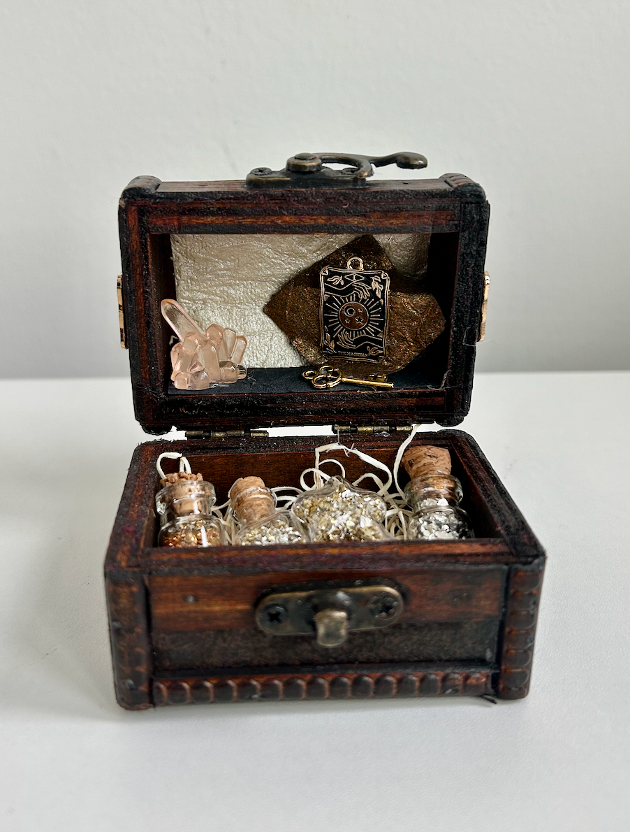 Seer’s Trinket Chest