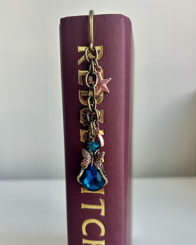 🦋🔮 Fae’s Whisper – Crystal & Key Charm Bookmark
