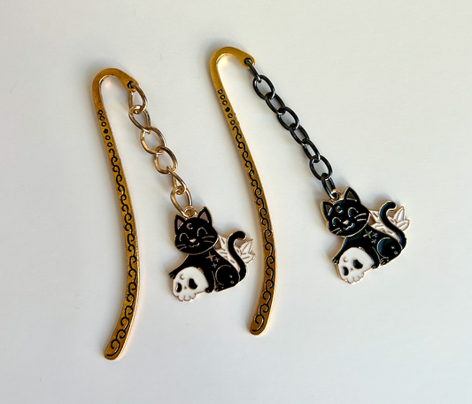 Skull Cat – Witchy Familiar Charm Bookmark